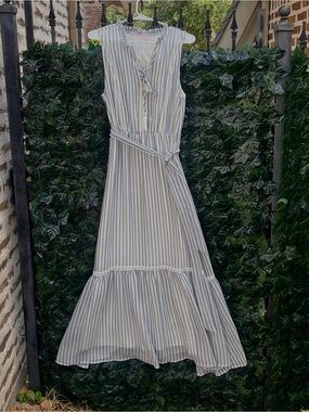 Blue & white  Striped Sleeveless lined Maxi Dress with Tassel Tie.  Size L